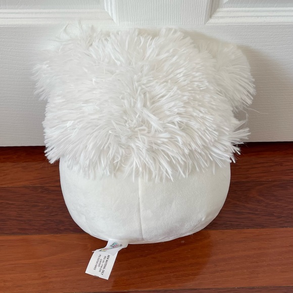 White Winter Bigfoot 8” Canadian Exclusive Squishmallow - Picture 3 of 3
